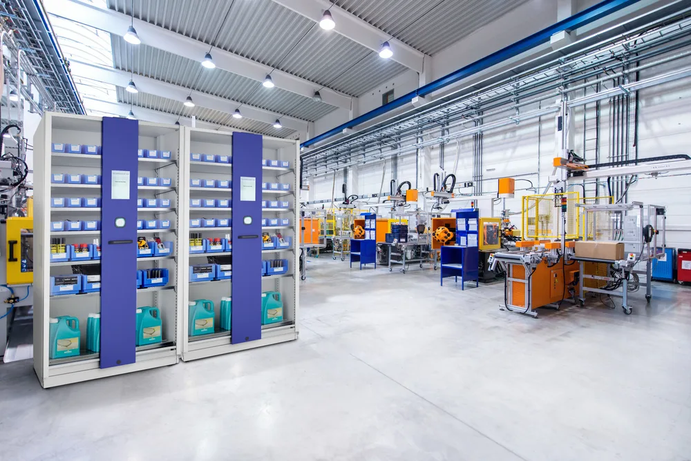 SmartLocker cabinets in the shop floor