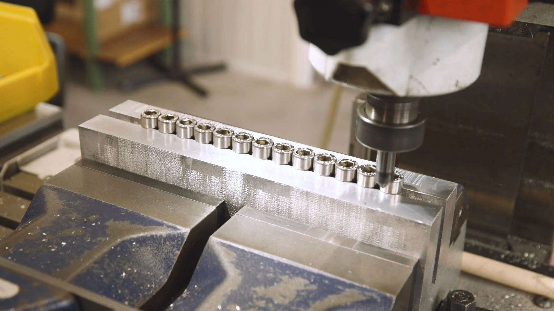 Productie Bossard Nederland maatwerk schroeven