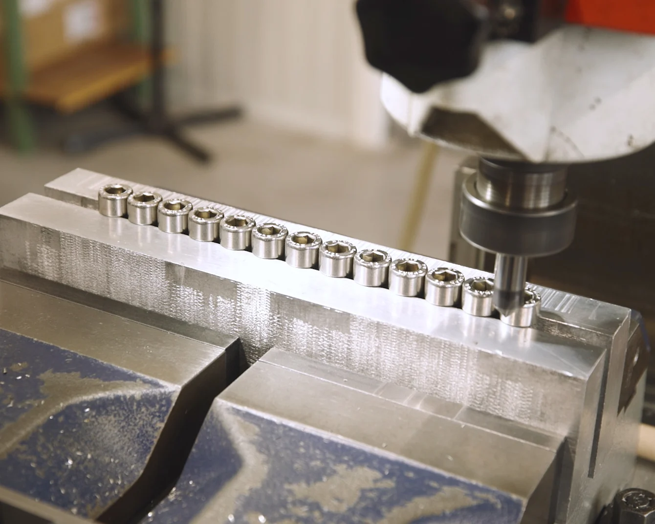 Productie Bossard Nederland maatwerk schroeven