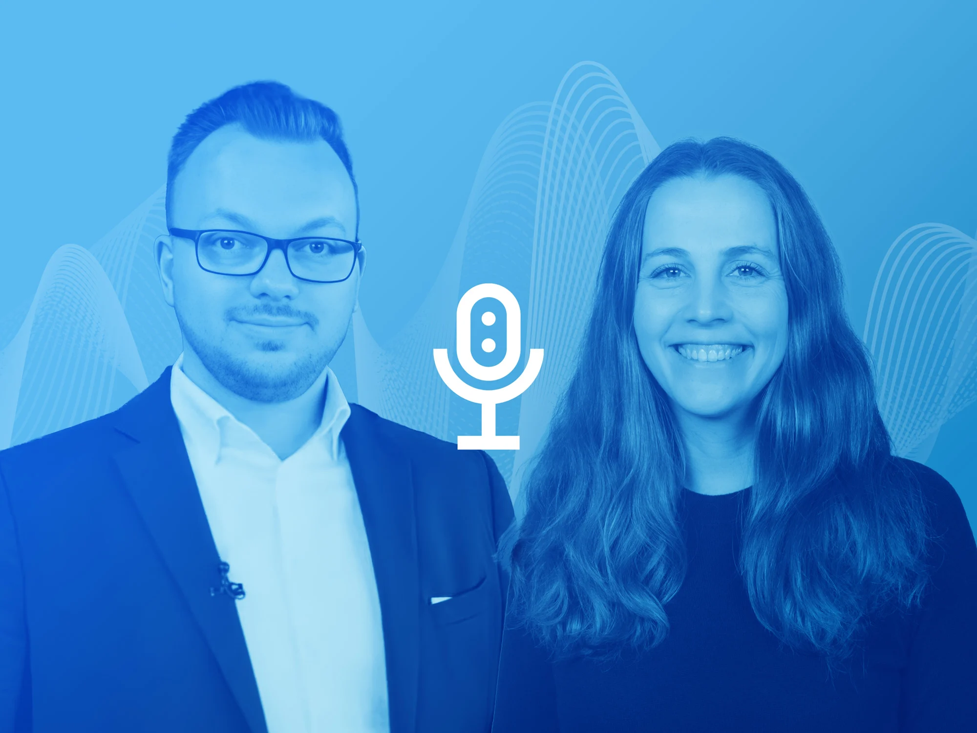 Tobias Engelberg und Maja Matzke vor Hintergrund mit blauen Klangwellen und Claim Wissen, was verbindet.