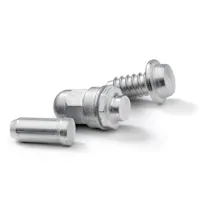 Nahaufnahme von drei verschiedenen Stanley Tucker Aluminium-Schweißbolzen
