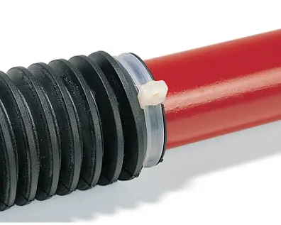 Cận cảnh dây rút HellermannTyton KR, được khóa bằng chốt sợi thủy tinh đặc biệt.