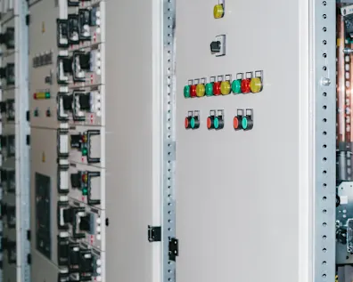 Ein komplexer Elektroschrank