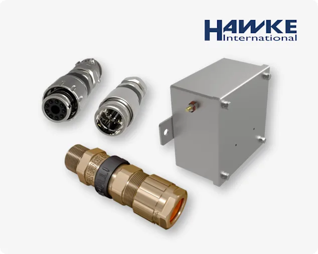 Ốc siết cáp Hawke, đầu nối điện và vỏ bọc trên nền xám nhạt, với logo công ty ở góc trên bên phải
