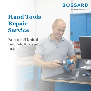 Ein Bossard-Mitarbeiter hält ein blaues Nietsetzwerkzeug und bereitet sich darauf vor, es zu reparieren.