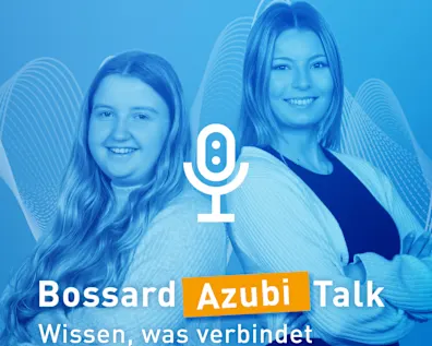 Alexa Häger und Alina Iwich vor blauem Hintergrund mit Wellenmuster. In der Mitte ein Mikrofon-Symbol. Text im Bild: „Bossard Azubi Talk – Wissen, was verbindet“. Bossard-Logo oben rechts.