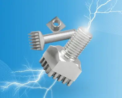 Powerelemente für Leiterplatten vor blauem Hintergrund mit Blitzgrafiken, Symbol für Stromfluss und Energie.