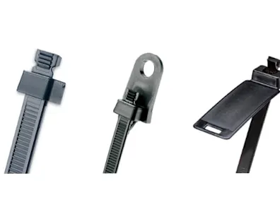 Trois attaches de câbles Panduit Sta-Strap noires avec différentes formes de tête sur fond blanc