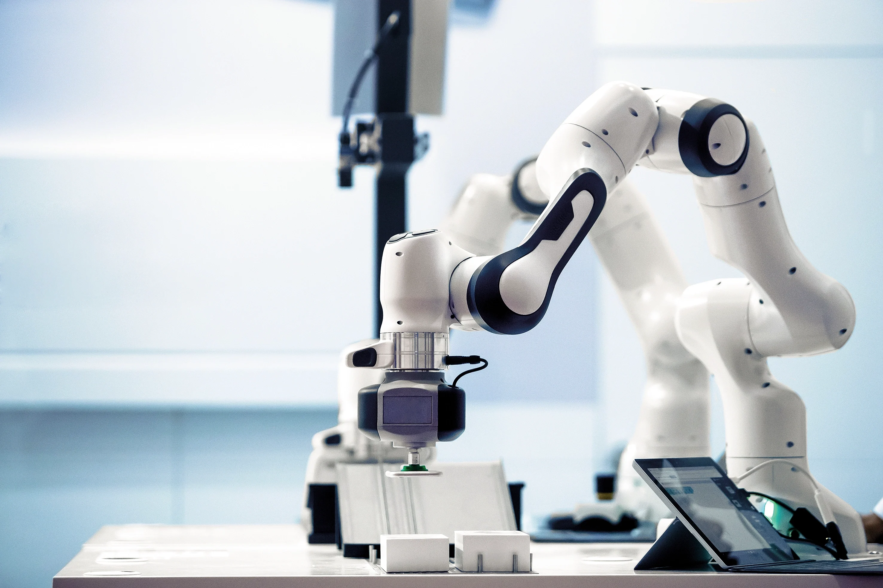 Roboterarm in Aktion.