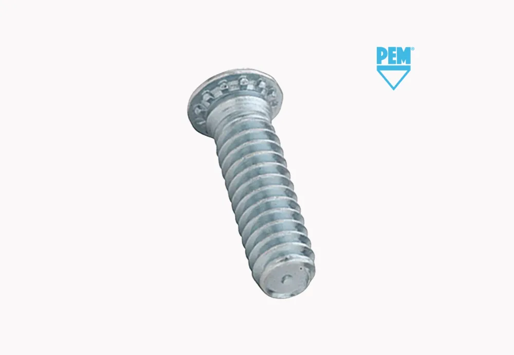 톱니 모양의 가장자리가 있는 평평한 헤드와 나사산 샤프트가 있는 은색 금속 자동 태핑 나사, PEM 로고와 함께 각도로 표시됨.