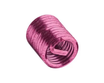 Pinkfarbener LOCKFIL Drahtgewindeeinsatz aus Metall mit spiraliger Struktur und Einbauzapfen auf weißem Hintergrund.