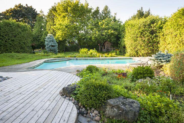 How to Find The Perfect Pool Spot