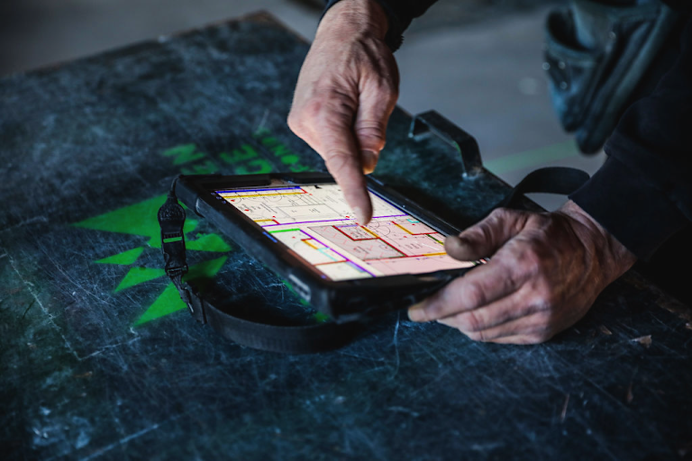 Man using tablet