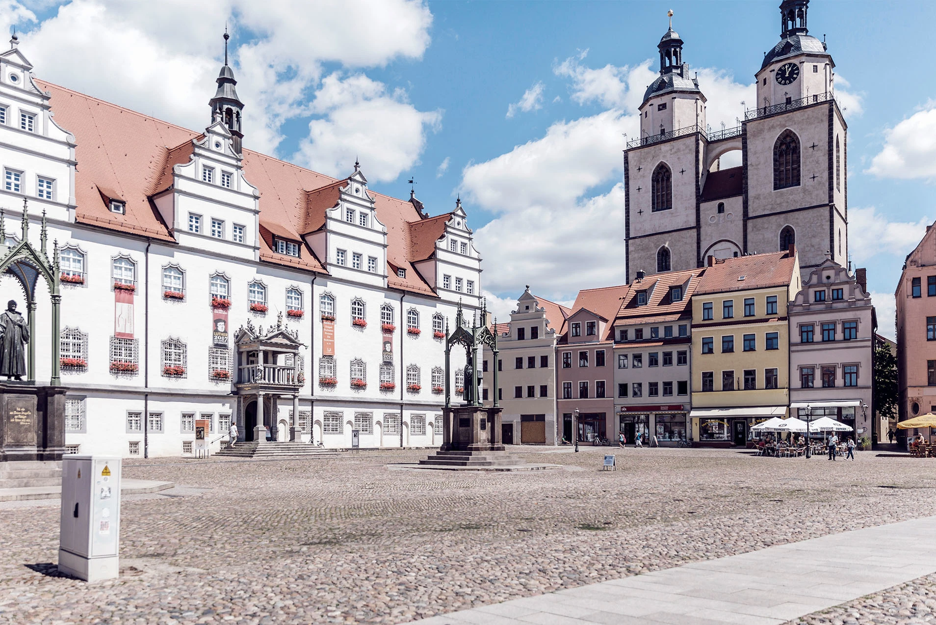 Marktplatz und historisches Rathaus von Wittenberg