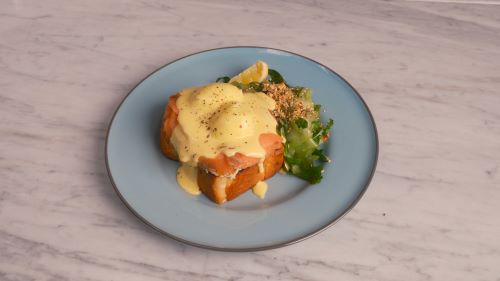 Egg Benedict (salmon)