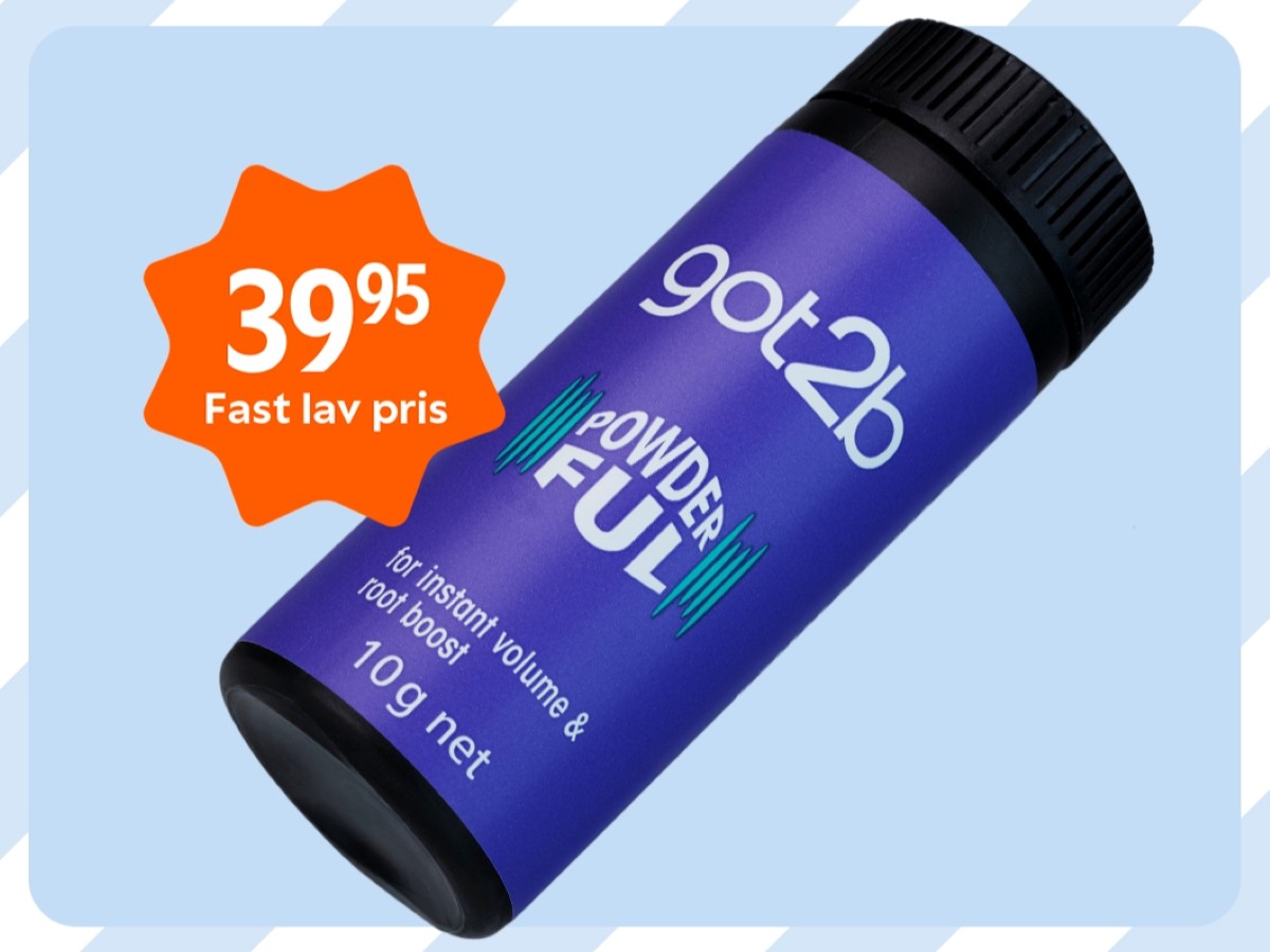 Her ses et billede af en lilla got2b Powder'ful hårpudder mod en lyseblå baggrund. På produktet står blandt andet “Powder'ful” og “for instant volume & root boost”. Øverst til venstre ses et orange mærke med teksten “39,95 Fast lav pris”.