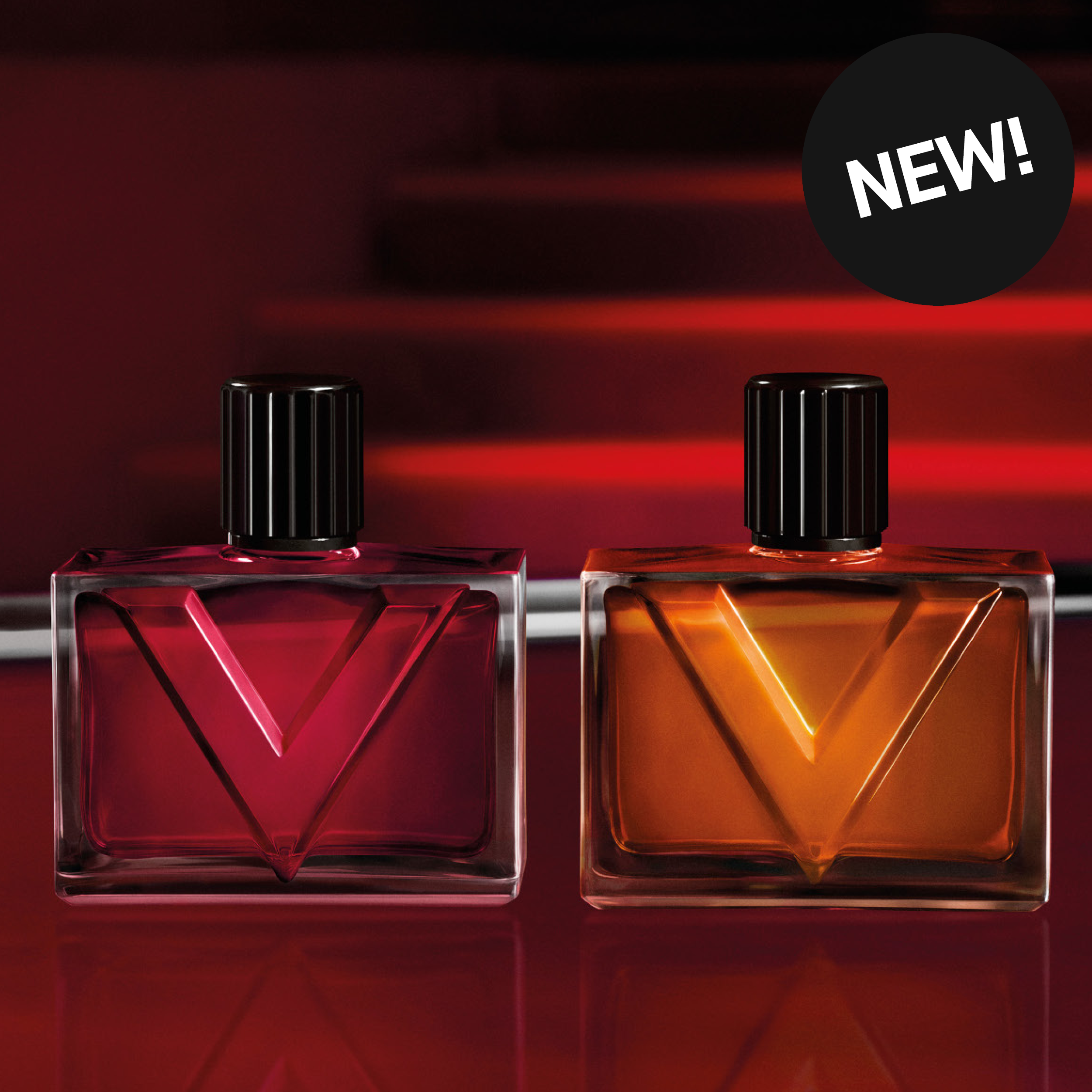 Kaksi Valentino Vendetta -hajuvesipulloa punaisella taustalla. Kuvassa teksti: ”New!”.