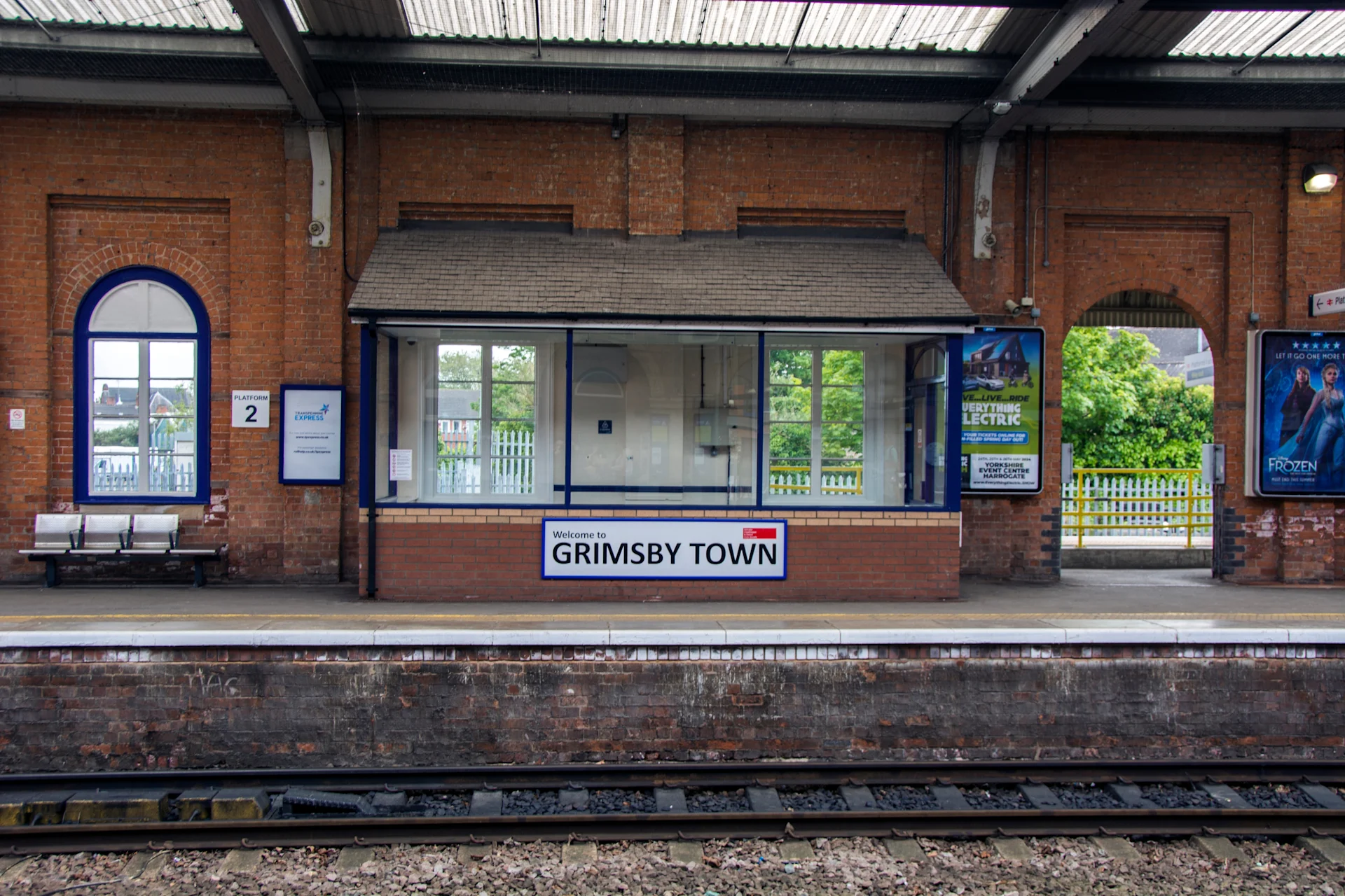 Grimsby - Train station