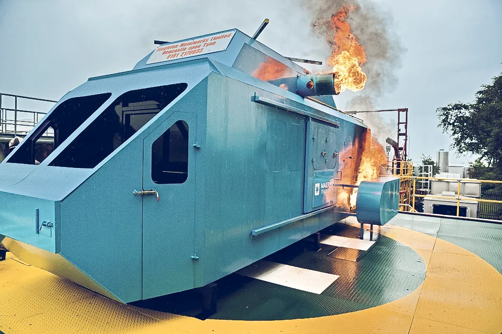 Maersk-Training-heli-fire2