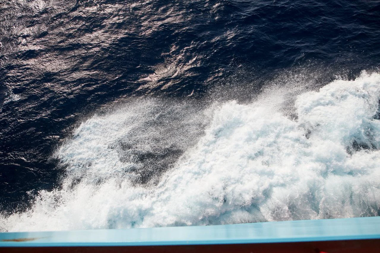 blue-sea-waves