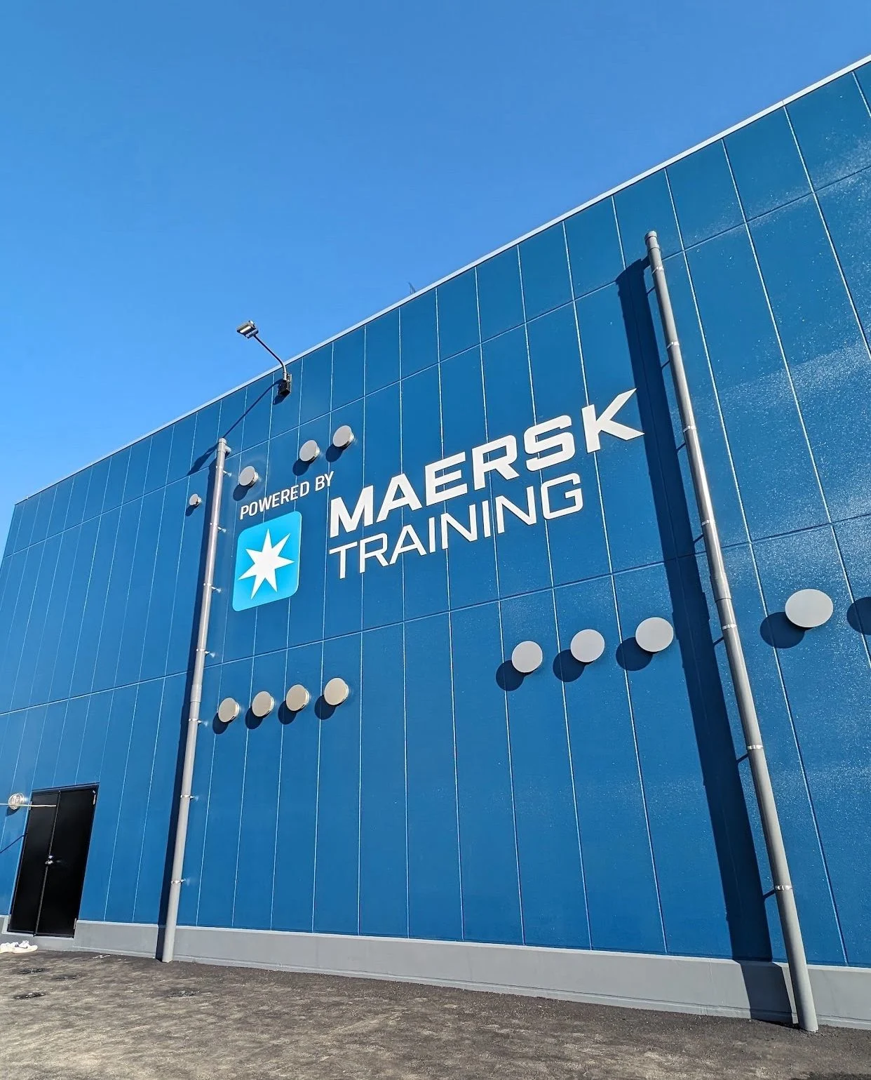 Powered by Maersk Training-giraffework