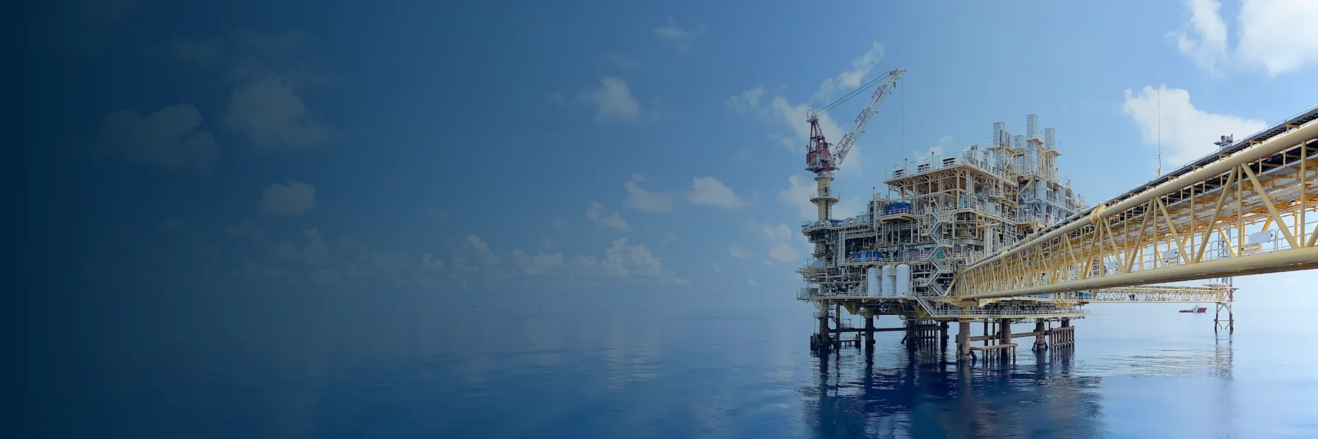 Crane and Lifting Operations - Oil & Gas - Hero