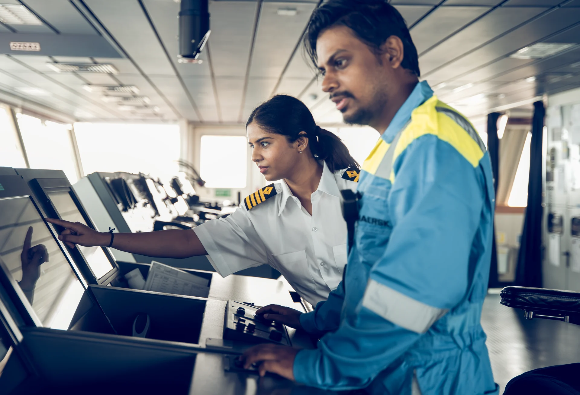 Maersk Brooklyn at Mumbai port April 2024 -32- graded