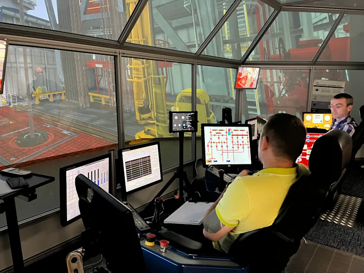 Stavanger, NO - Oil & Gas DS-6000 - advanced, full-featured drilling simulator 2