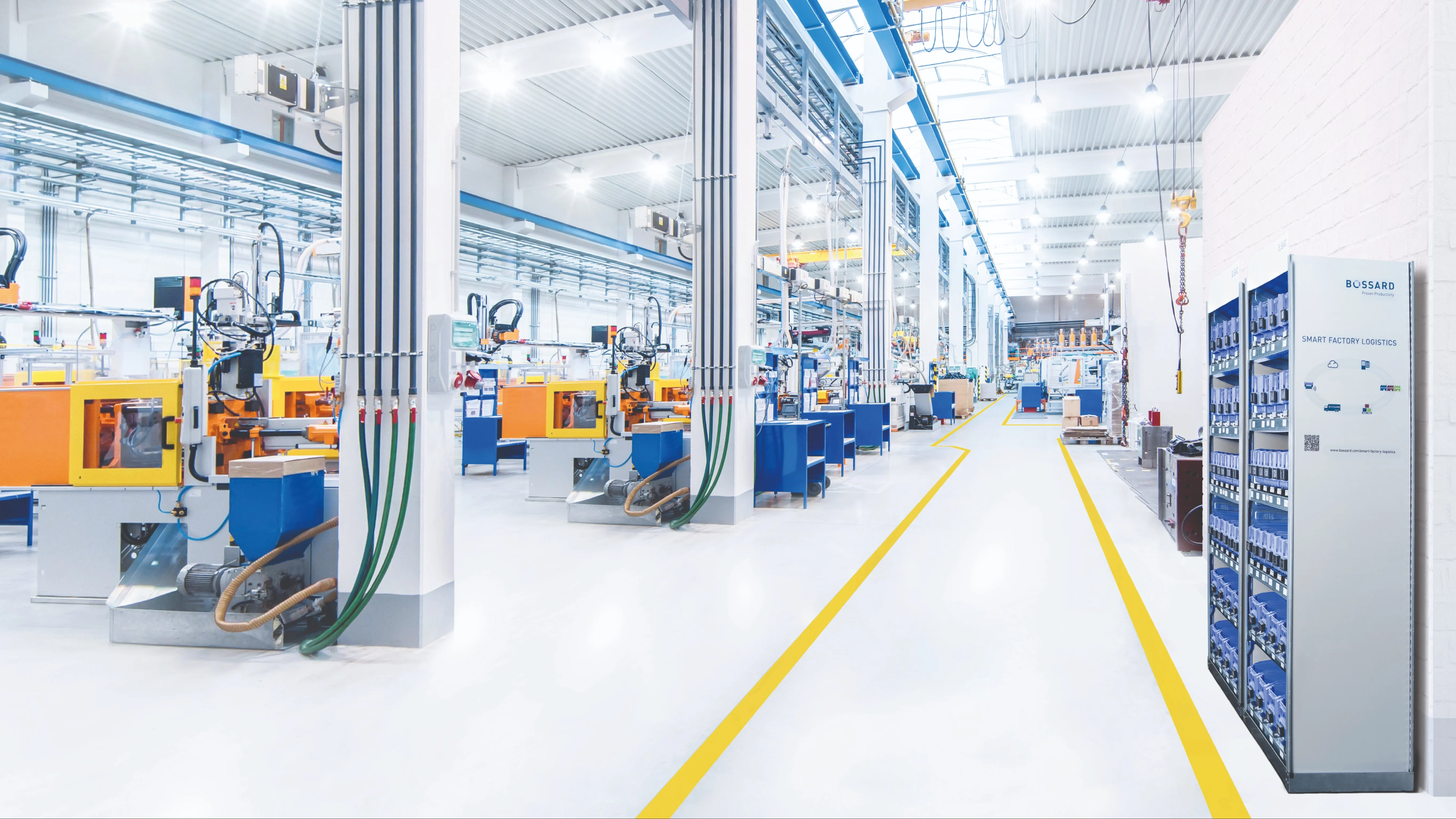 
Ansicht einer Produktionsanlage mit einem SFL-Regal und Arbeitszellen