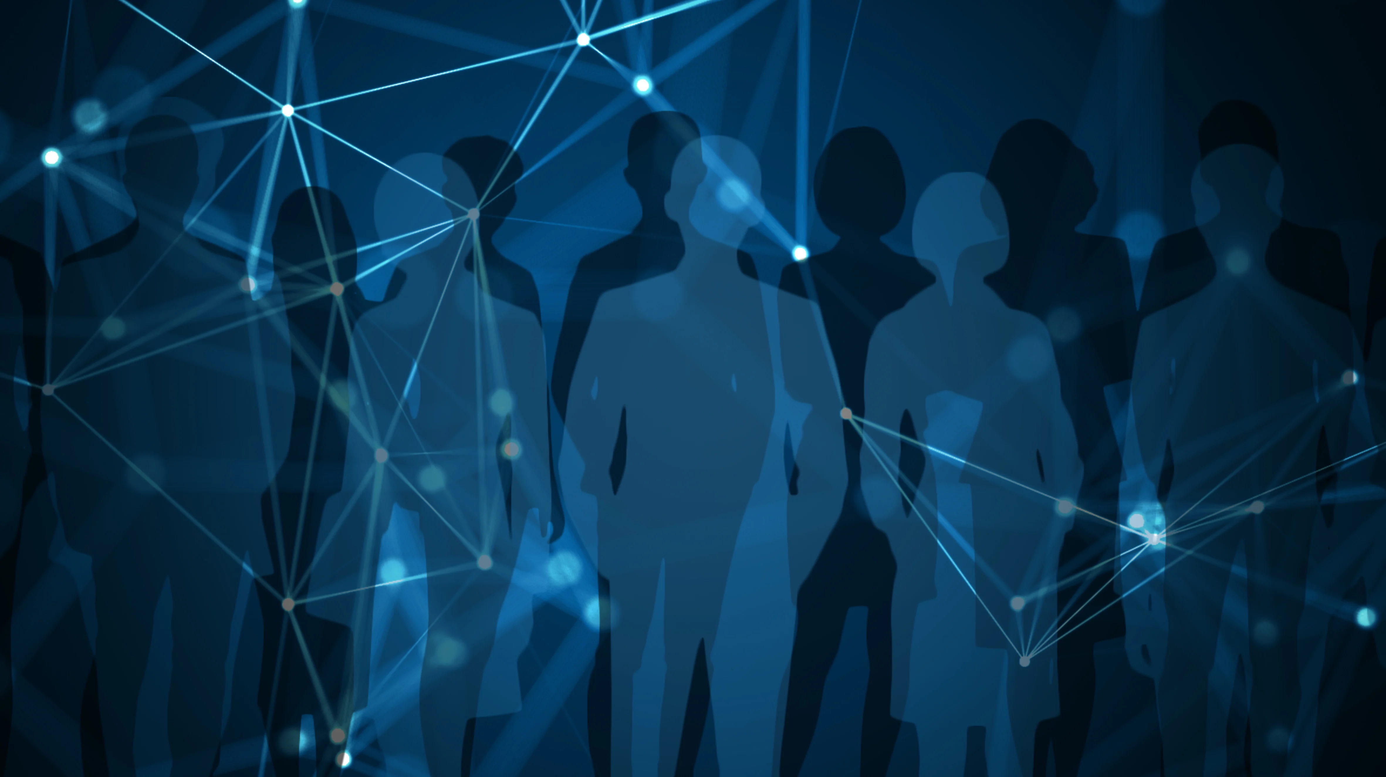 Silhouette mehrerer Personen in Blautönen, abstrahiertes networking Netz 