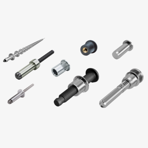 Übersicht verschiedener Produkte für Nietlösungen für mechanische Verbindungen