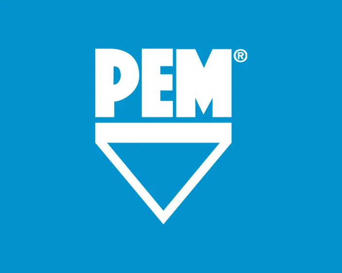 Weißes PEM-Logo auf blauem Hintergrund