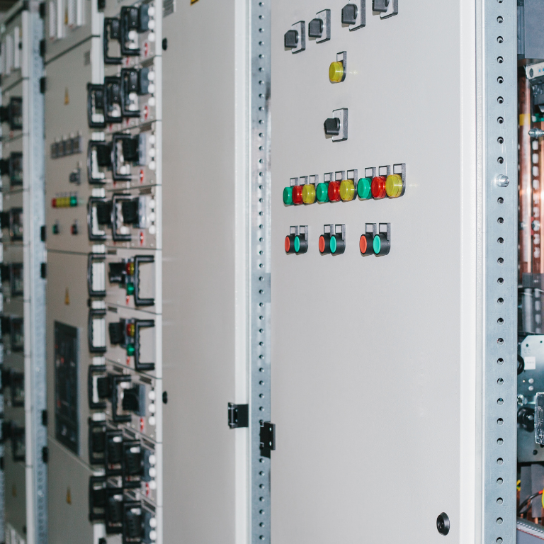 Ein komplexer Elektroschrank