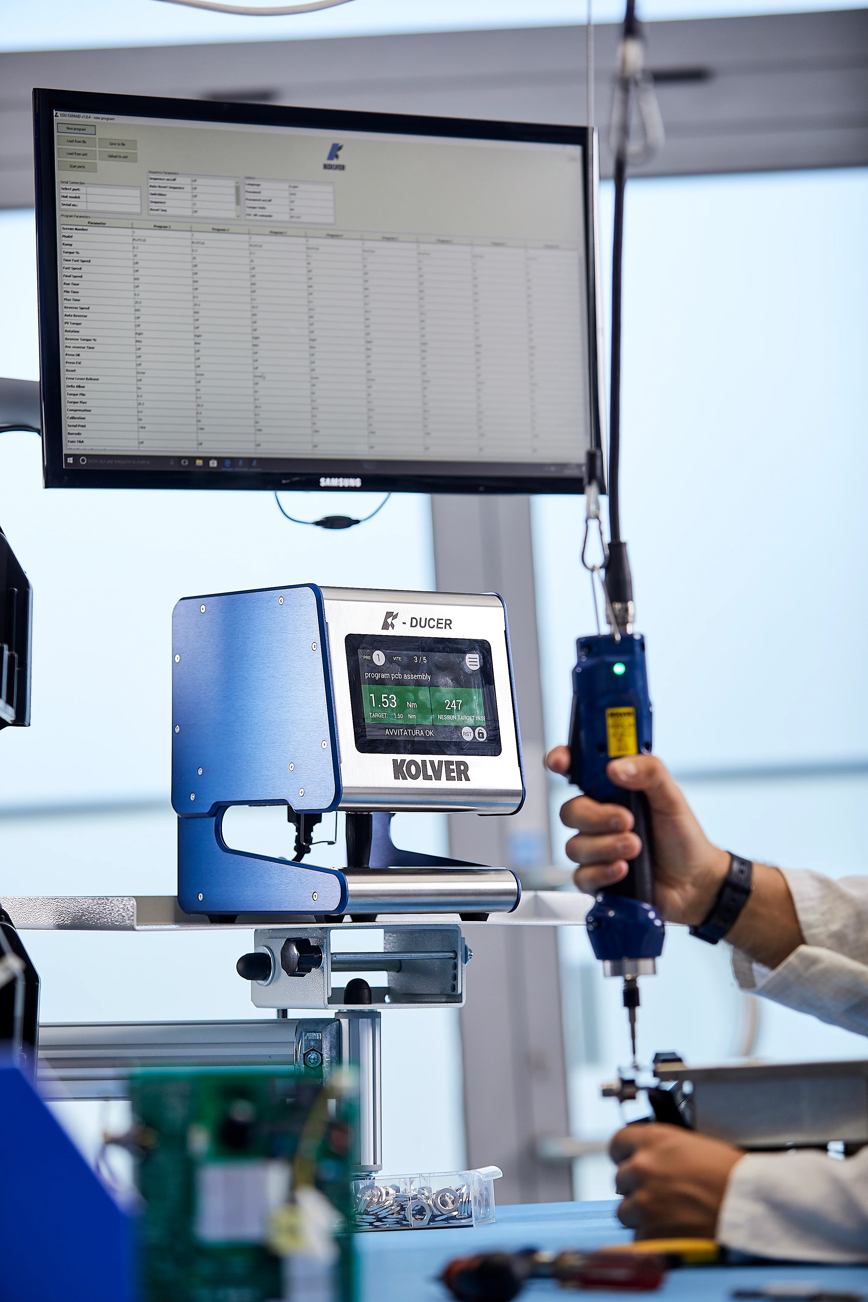 Kolver corded screwdriver with transducer