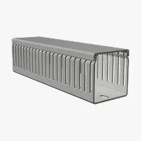 kabelkanal ledningskanal pvc grå på lysegrå baggrund