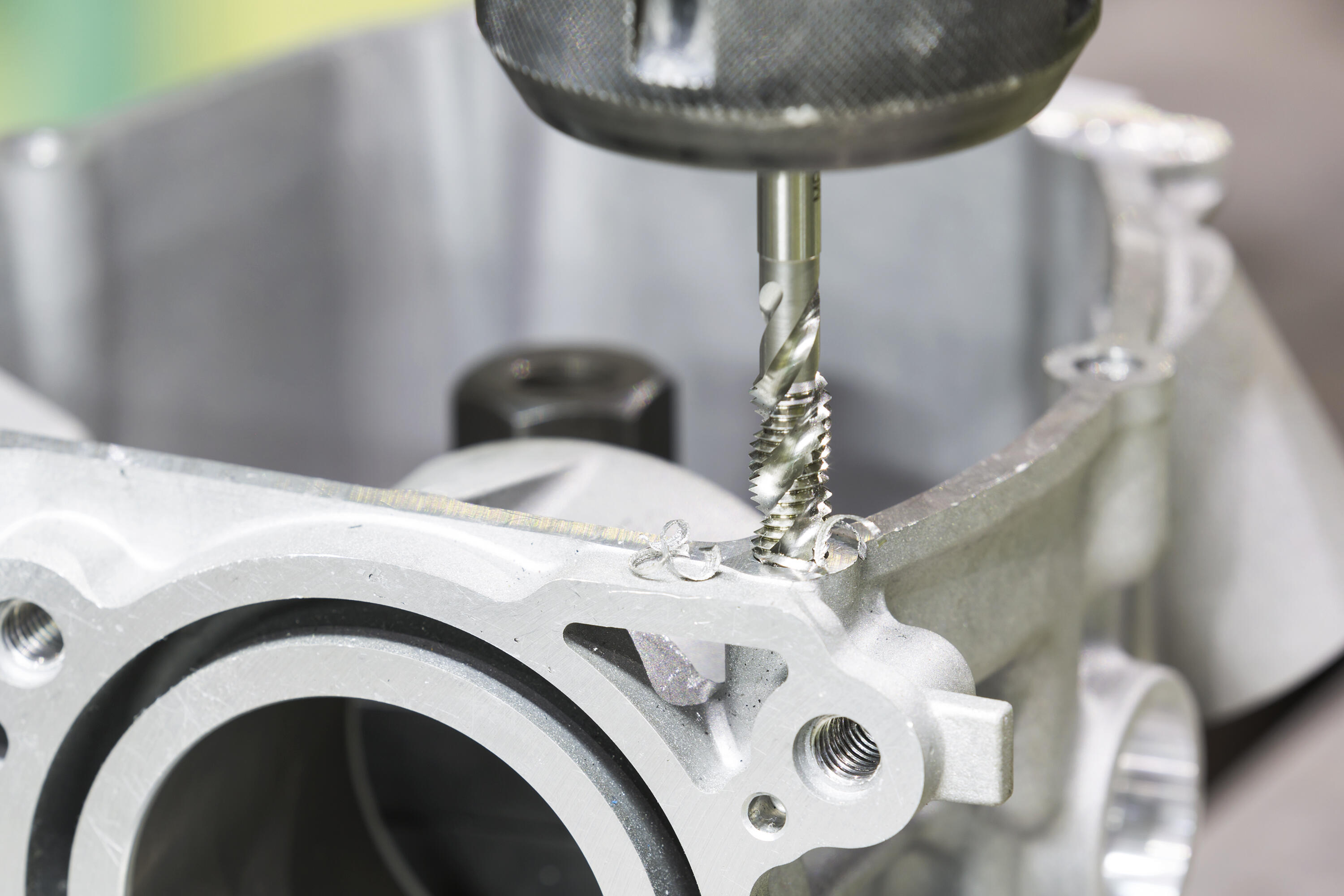 Thread Engagement Length Calculator | Bossard Group