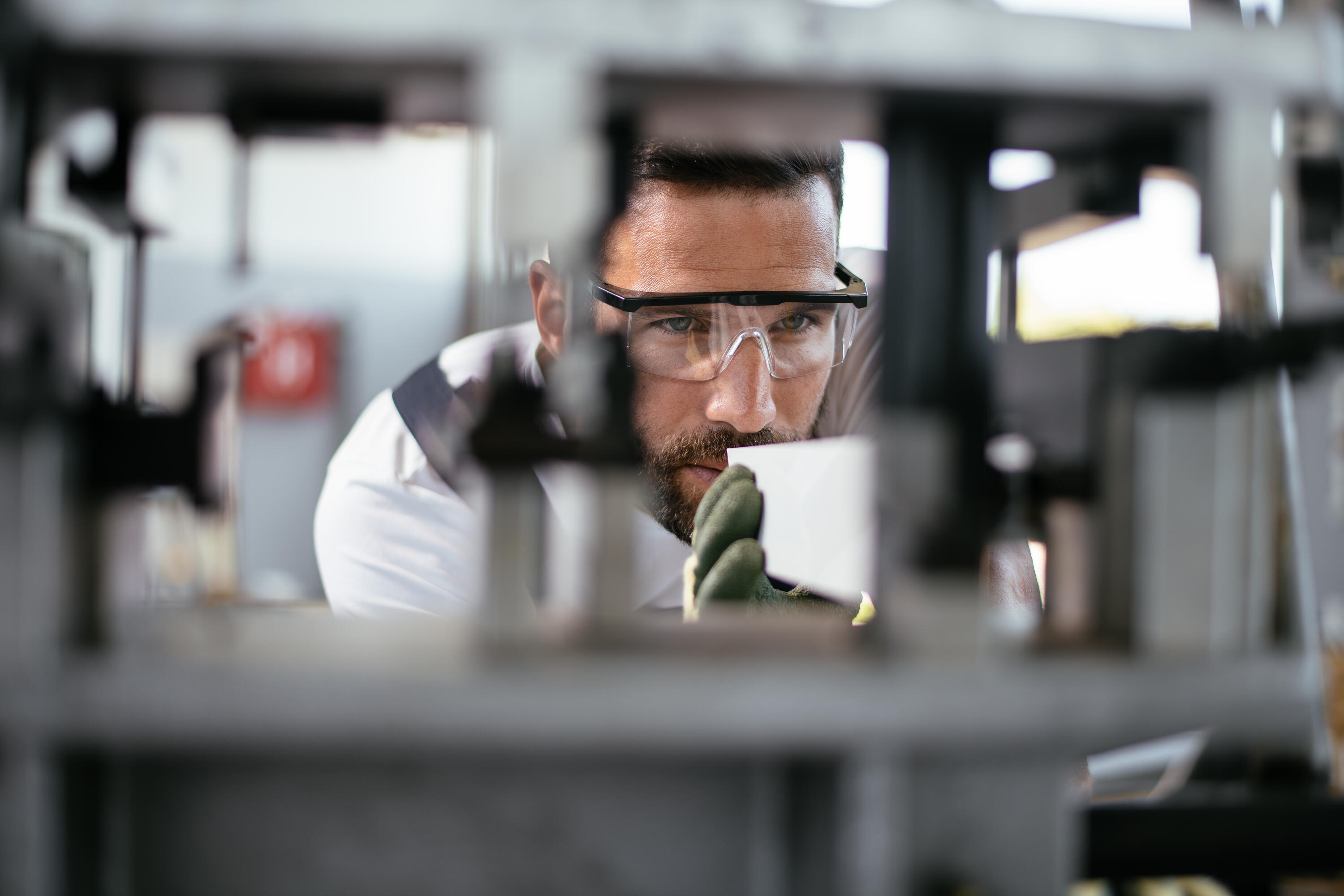 Factory worker assembling apparatus
