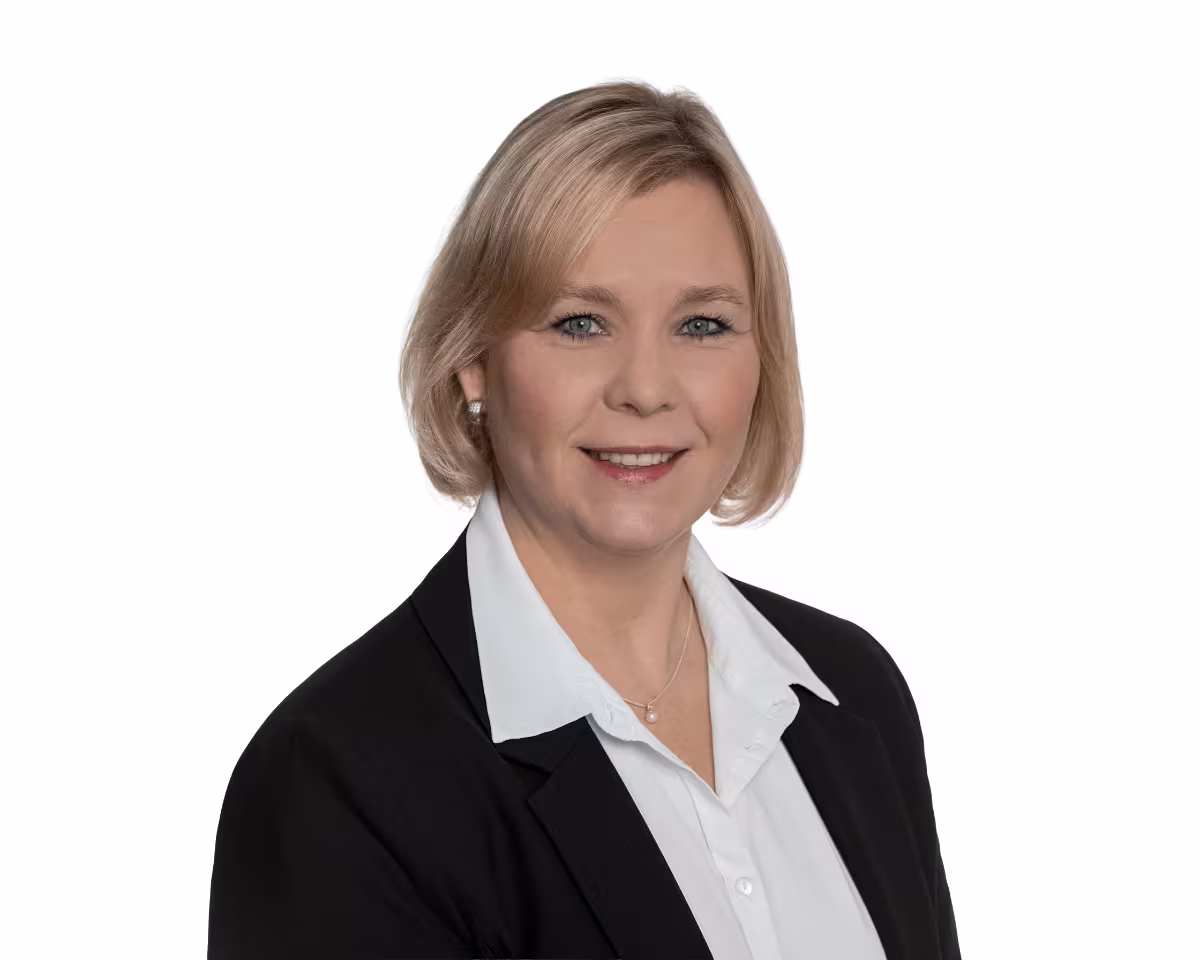 Stefanie Hollingshaus