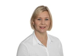 Stefanie Hollingshaus