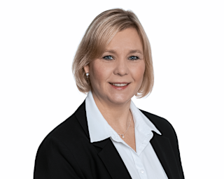 Stefanie Hollingshaus