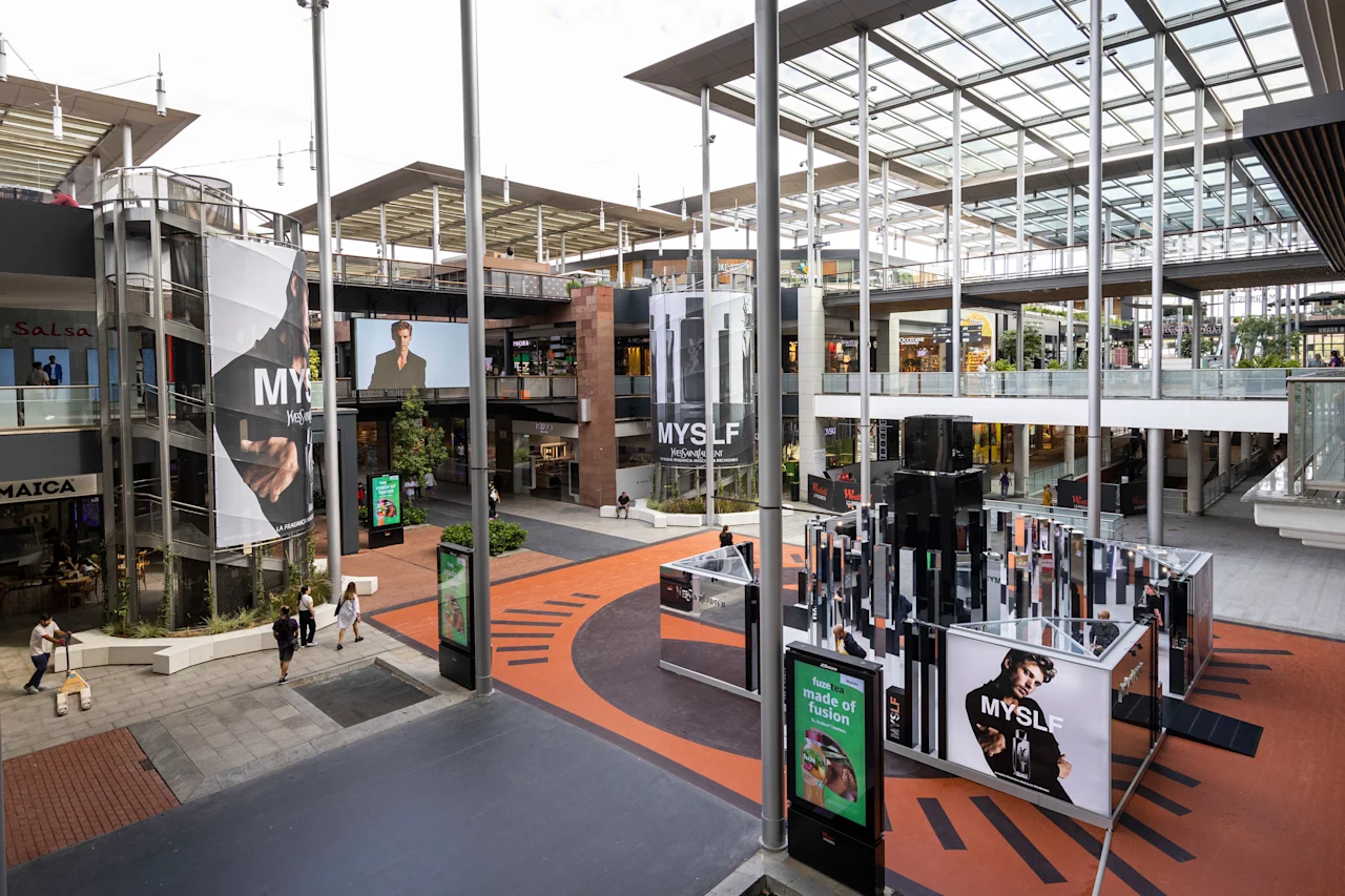 Case Study Einführung von MySLF durch YSL | Westfield Rise Europe & US