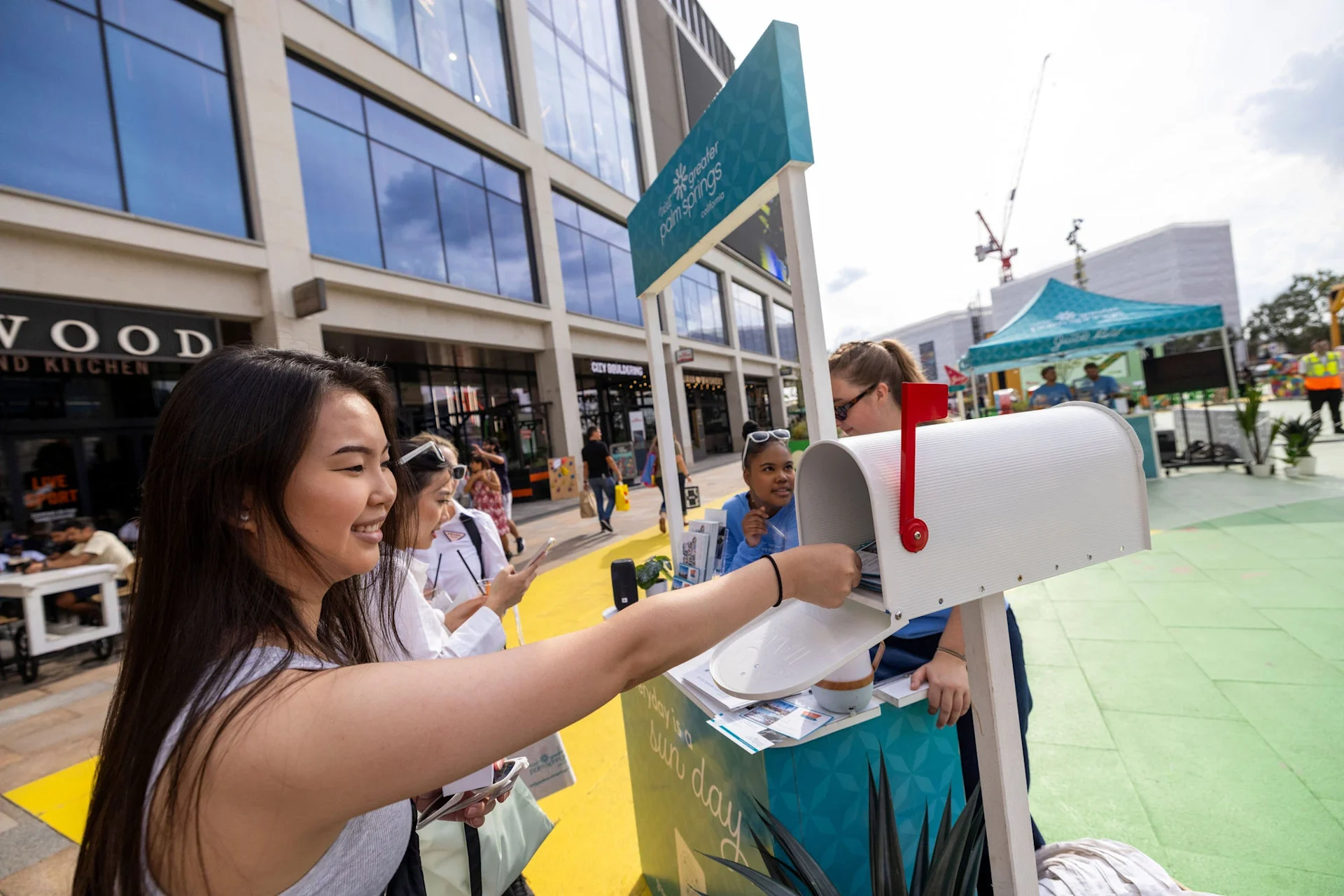 PalmSprings - Westfield London