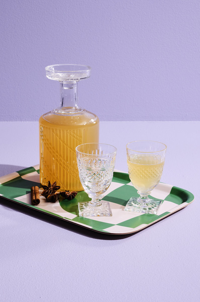 Itse tehty omenalikööri 