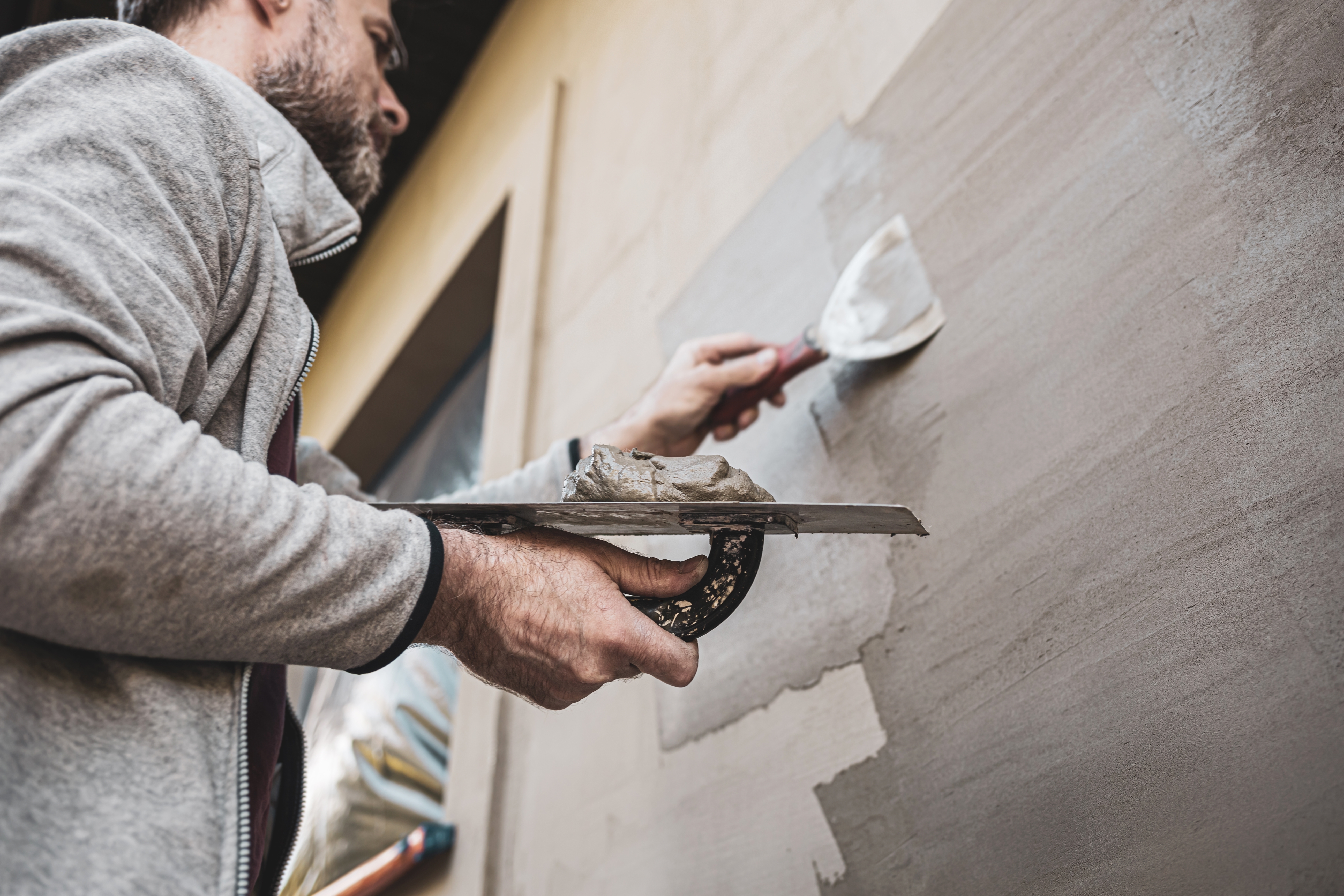 Plastering vs Skimming: Key Differences Explained