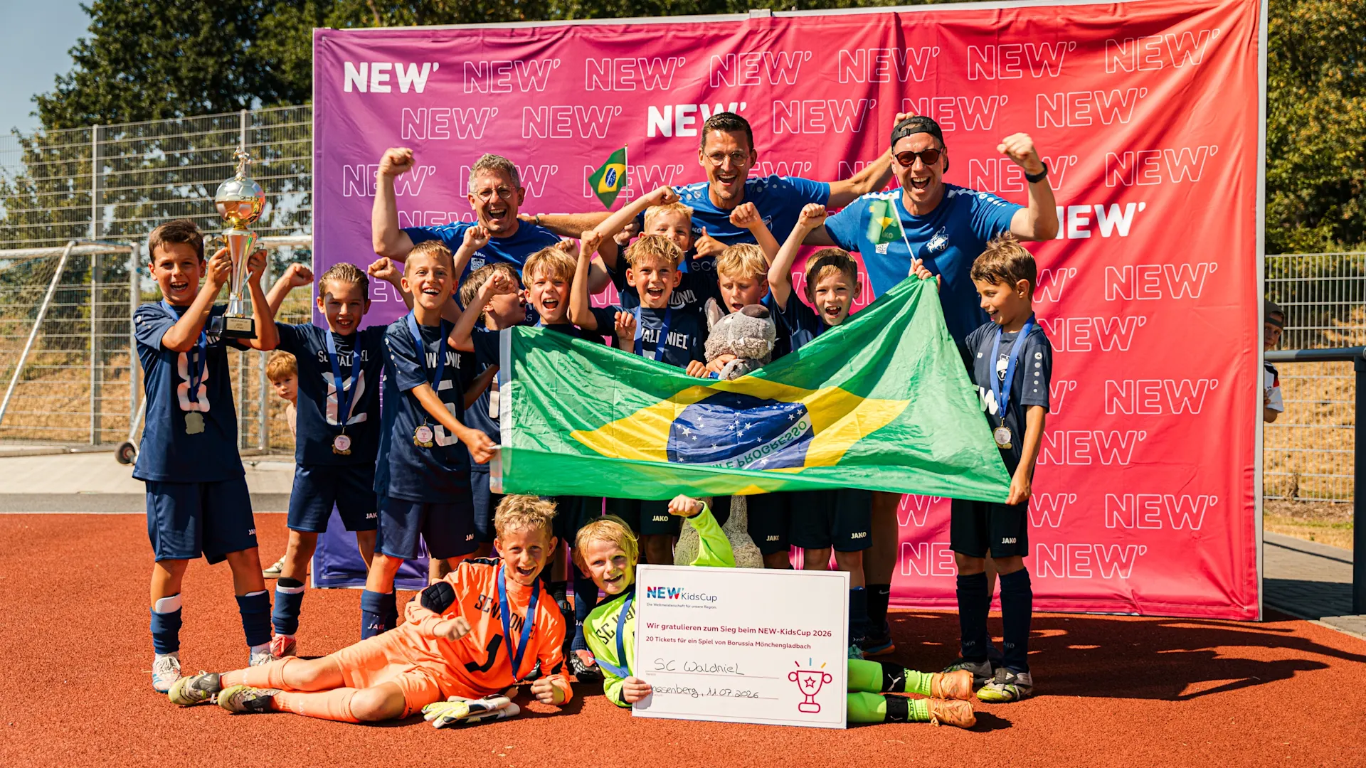 NEW-KidsCup SC Waldniel Am Ende sicherte sich das Team SC Waldniel aus der Region Viersen (als Brasilien) den Titel des ersten NEW-KidsCup. Credit: NEW AG