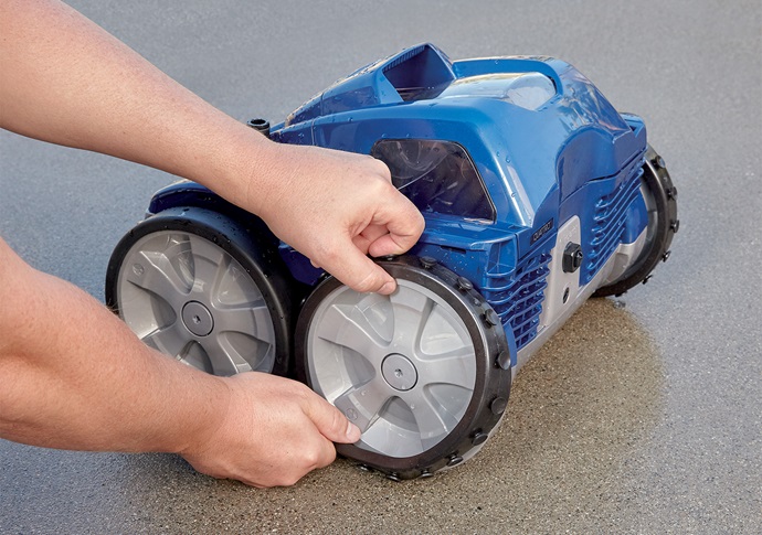 Adjusting wheel speed of Polaris Quattro