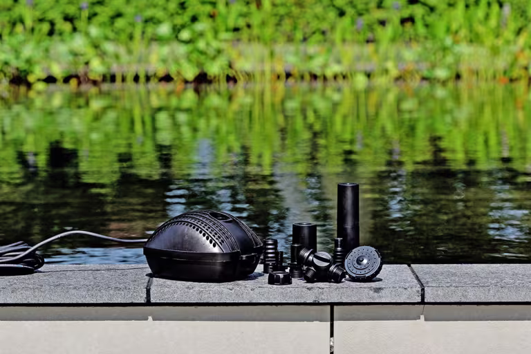 Springbrunnen & Wasserfälle