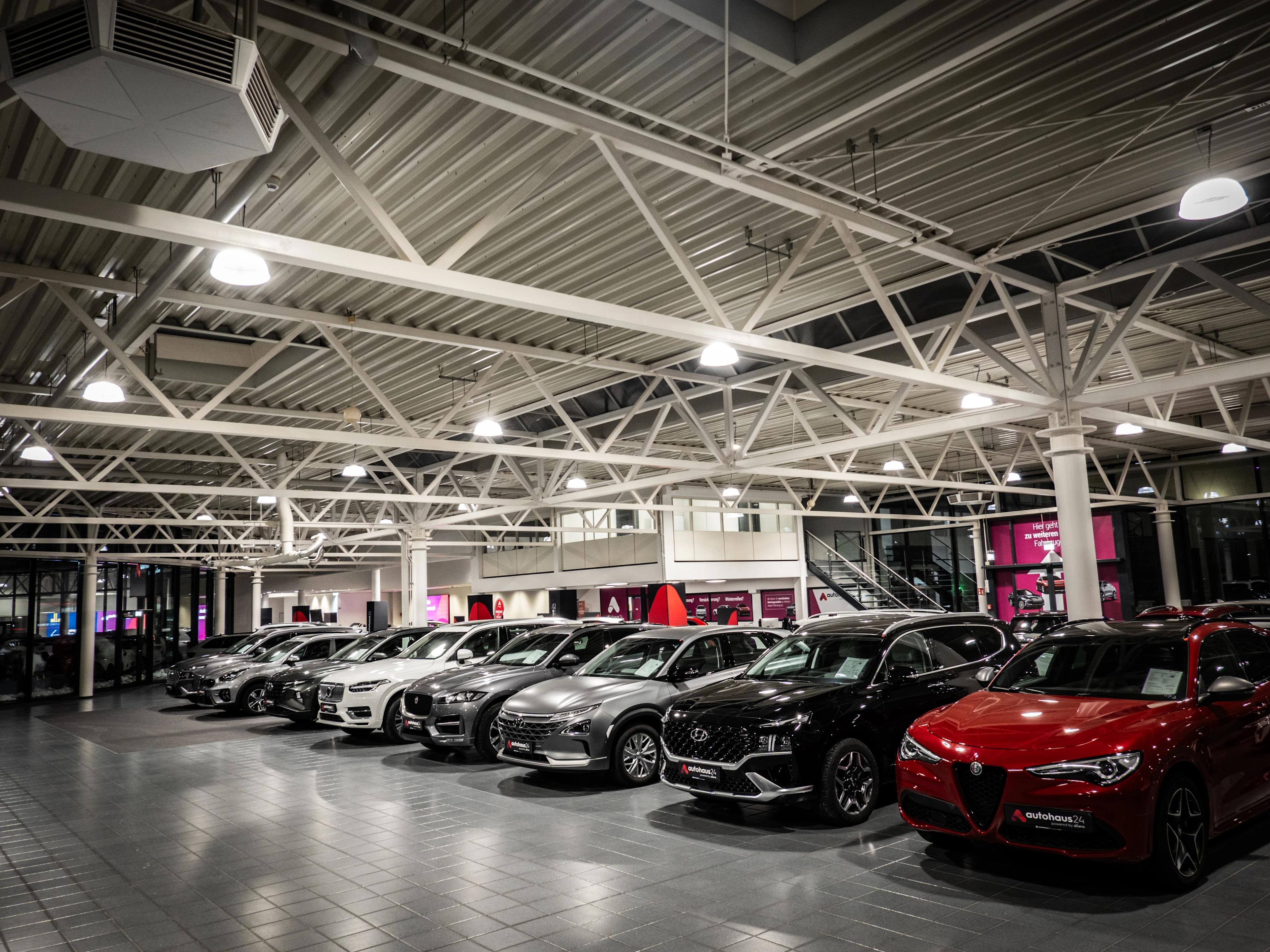 Ausstellung in Wuppertal Autohaus24