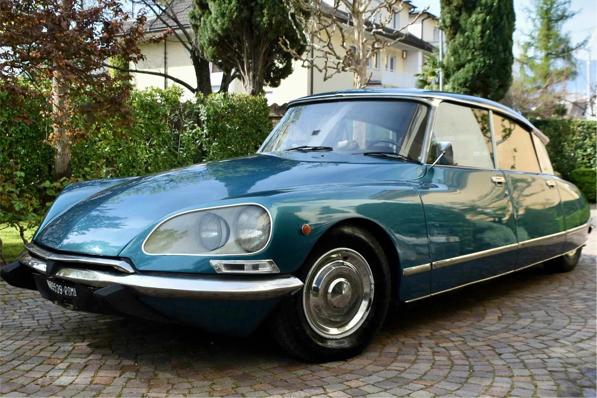 Citroen DS (Bildquelle: Arno Senoner auf Unsplash)
