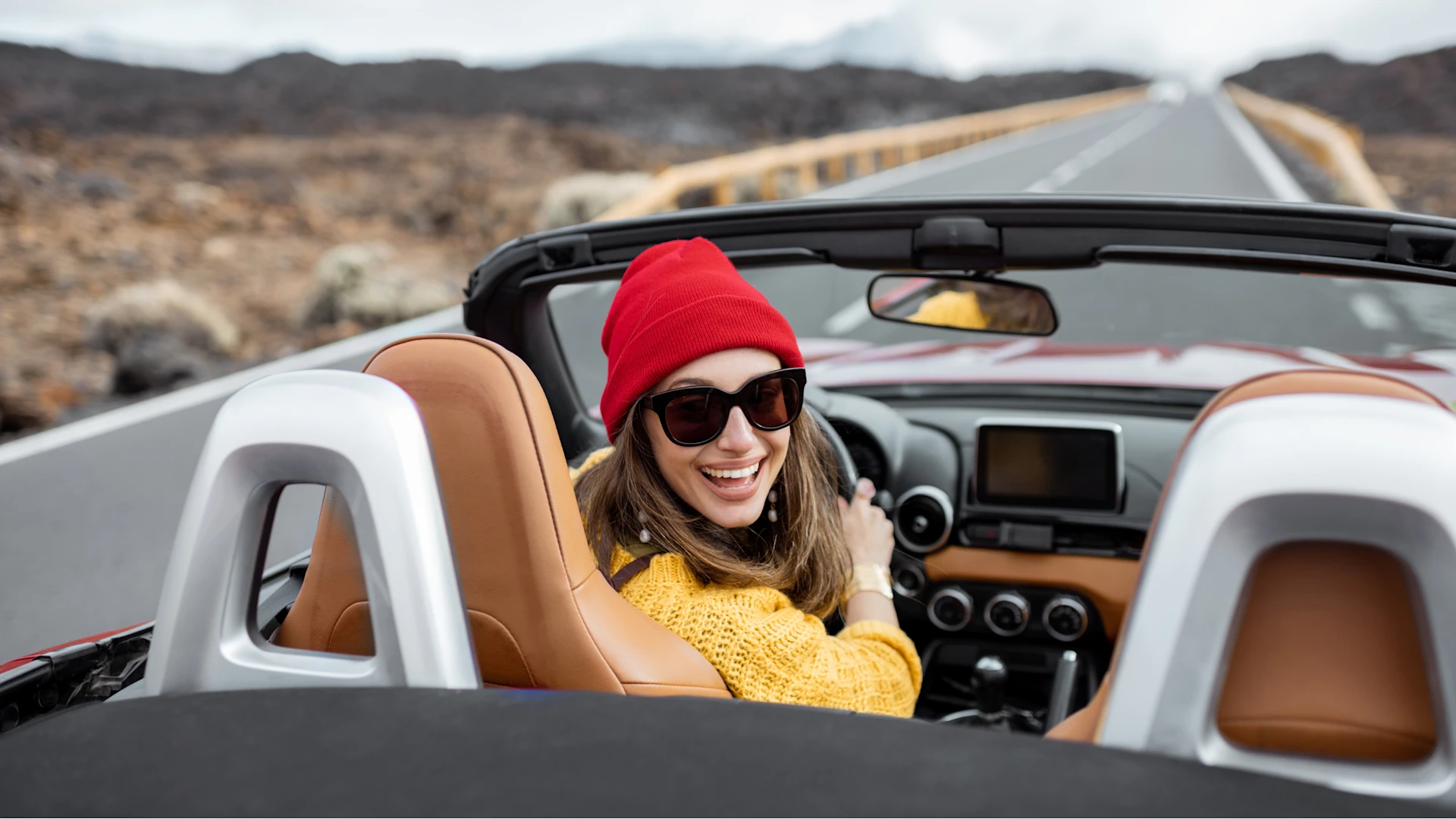 Frau mit roter Mütze